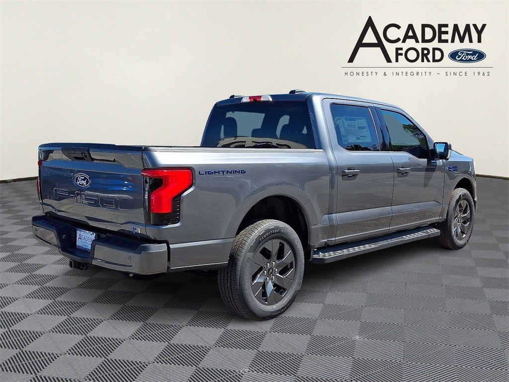 2025 Ford F-150 Lightning Flash