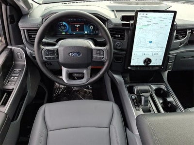 2025 Ford F-150 Lightning Flash