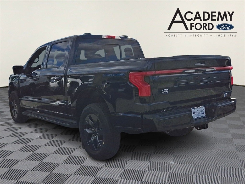 2025 Ford F-150 Lightning Lariat