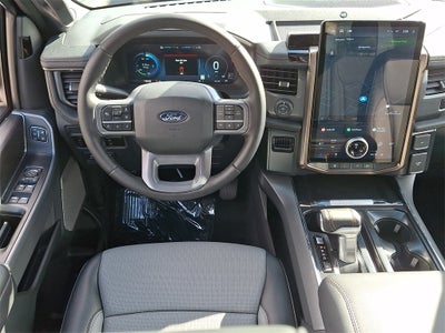 2025 Ford F-150 Lightning Lariat