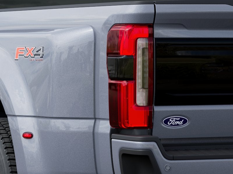 2027 Ford Super Duty F450 4X4 CRW PU