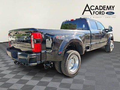 2026 Ford Super Duty F-450® Platinum®