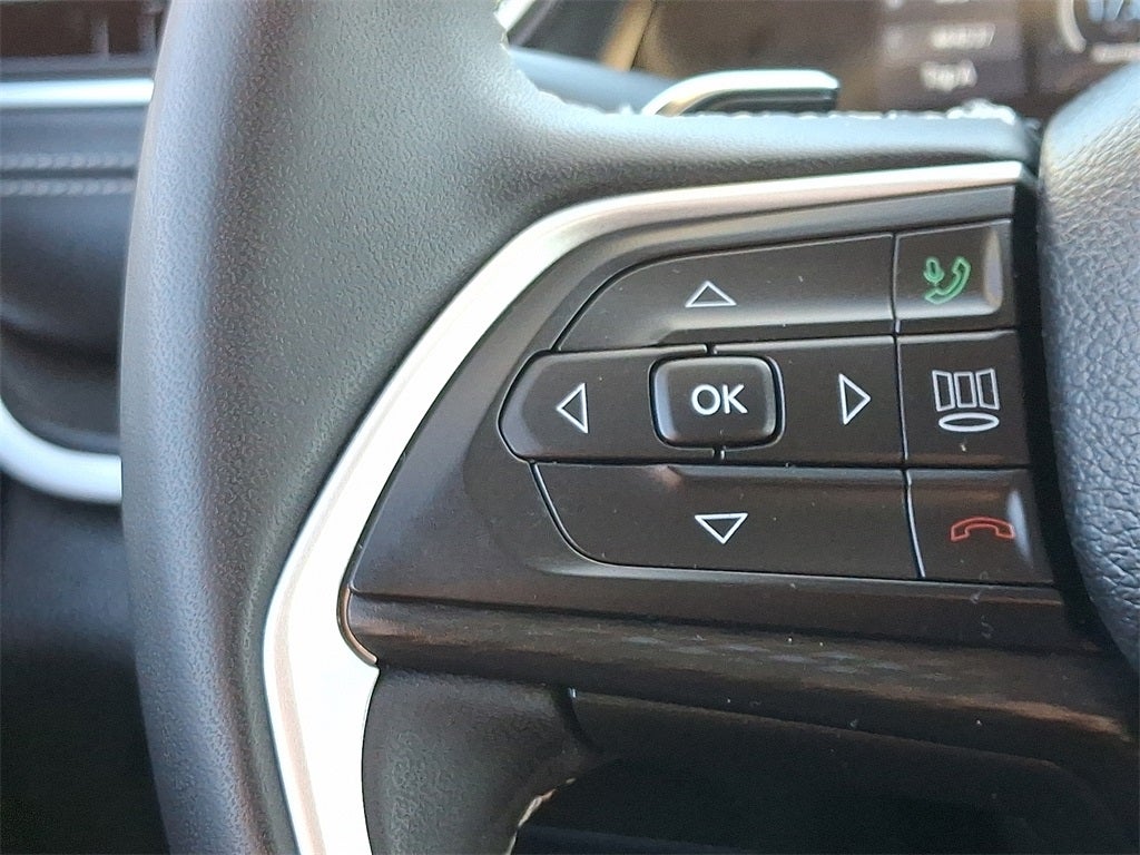 2023 Jeep Grand Cherokee L Laredo