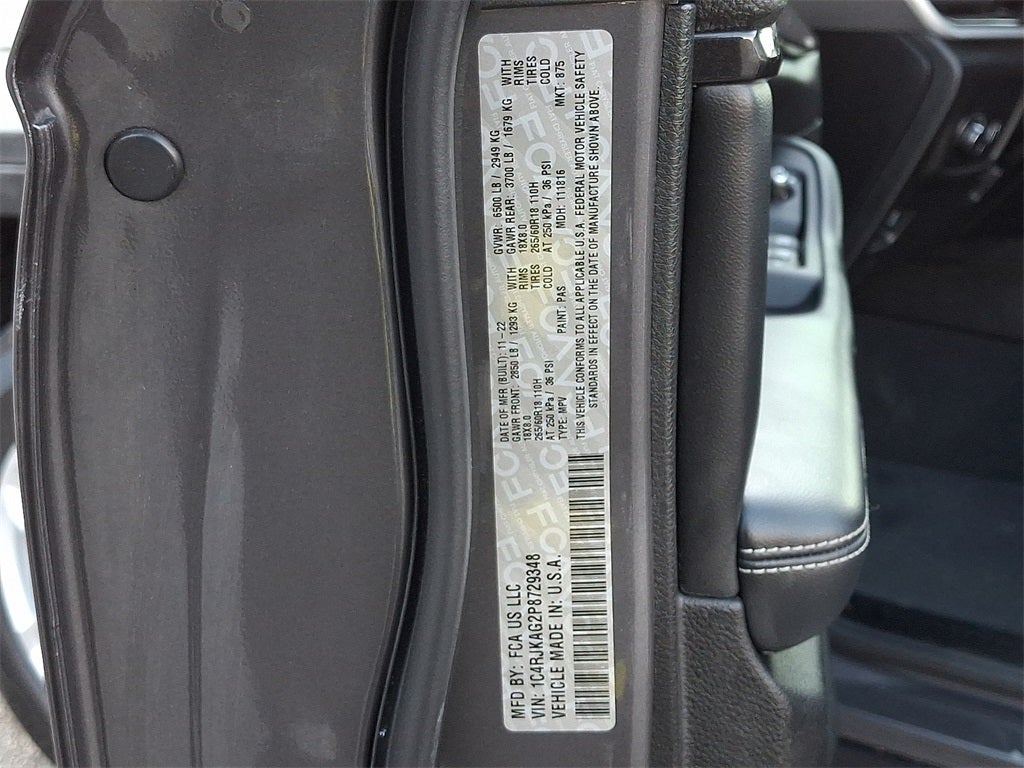 2023 Jeep Grand Cherokee L Laredo