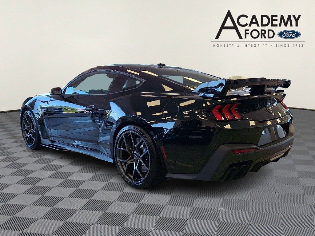 2026 Ford Mustang Dark Horse