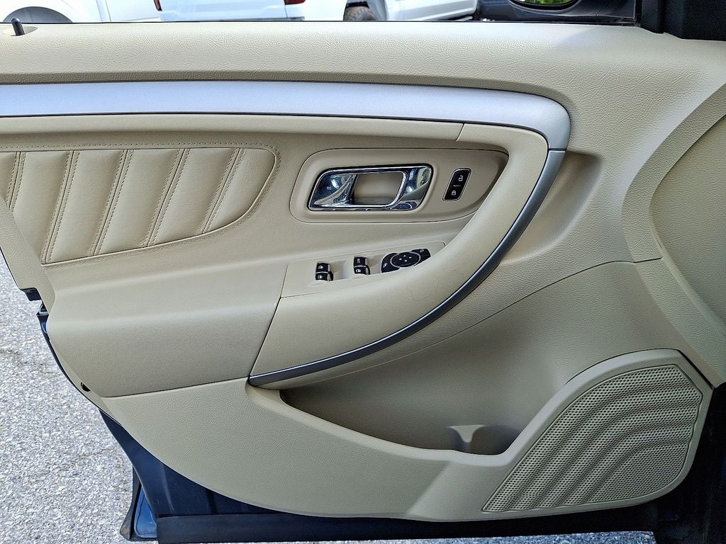 2019 Ford Taurus SEL
