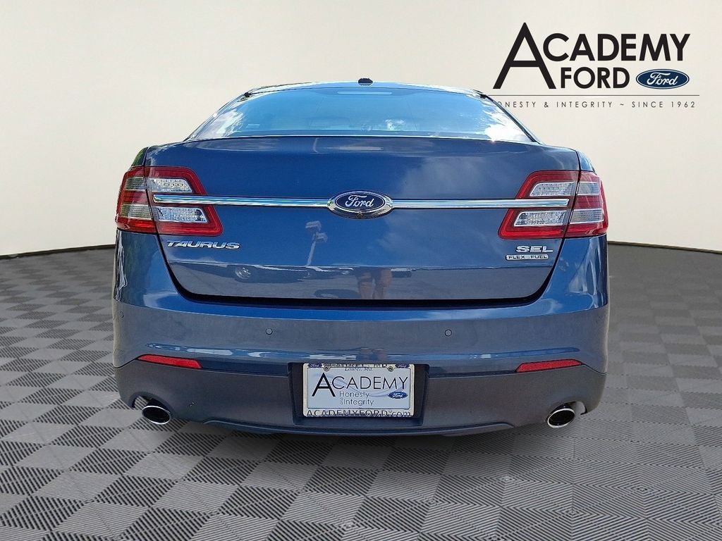 2019 Ford Taurus SEL
