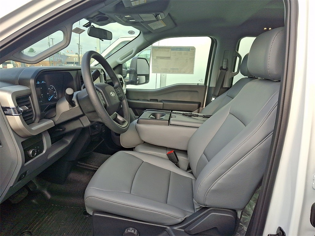 2025 Ford F-550SD XL DRW