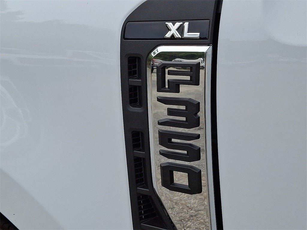 2025 Ford F-350SD XL