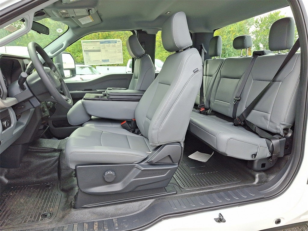 2025 Ford F-350SD XL