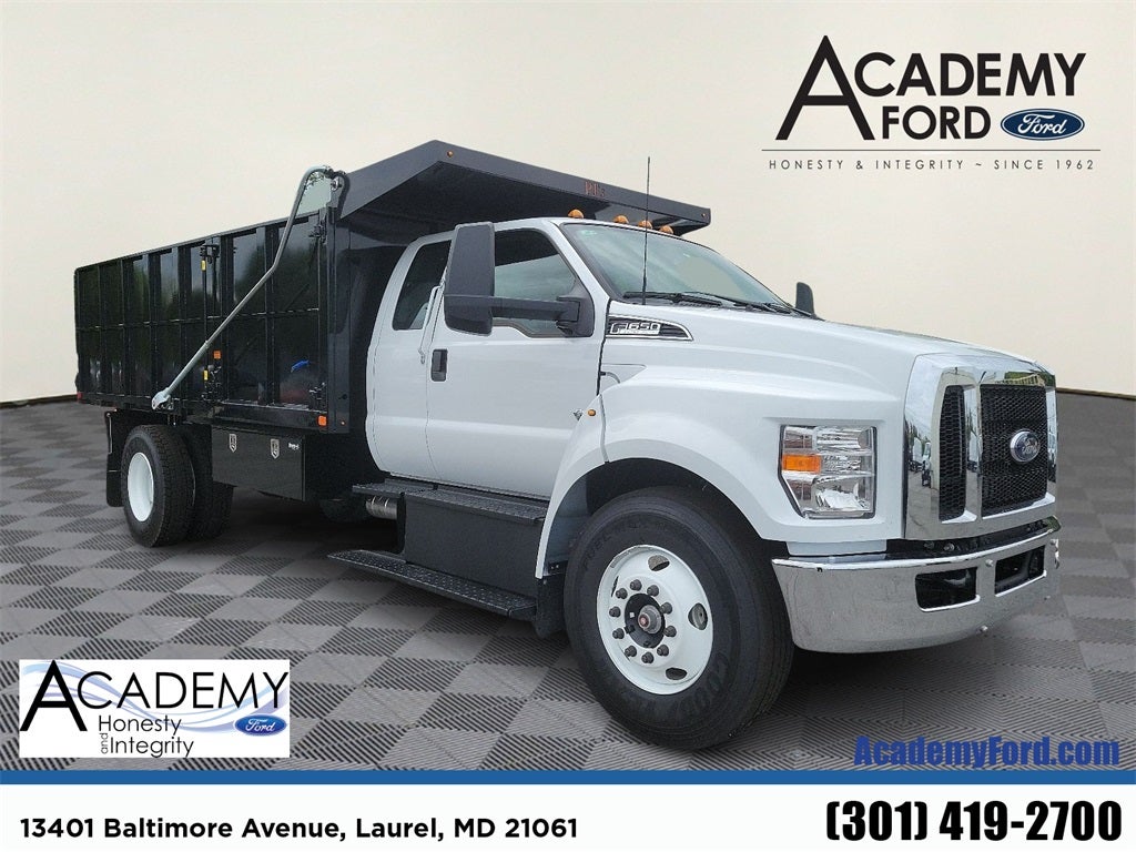 2025 Ford F-650SD Base