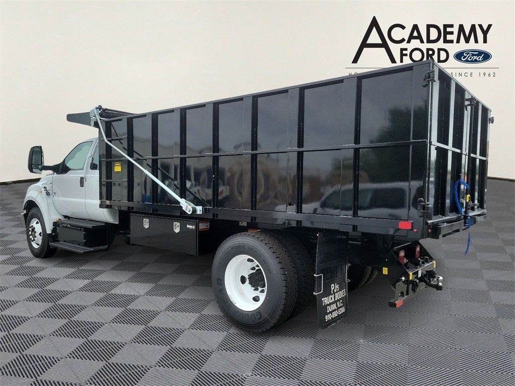 2025 Ford F-650SD Base