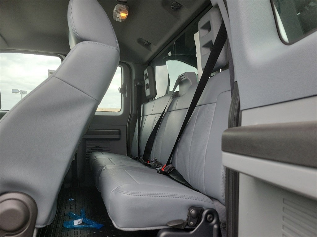 2025 Ford F-650SD Base