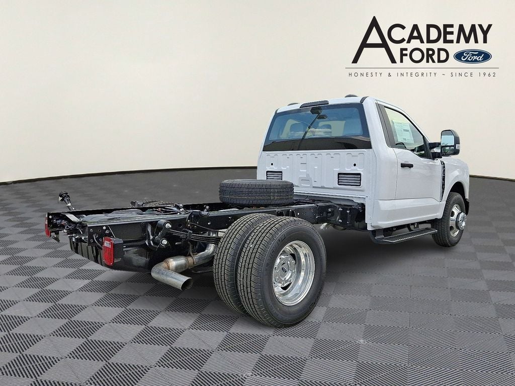 2026 Ford F-350SD DRW