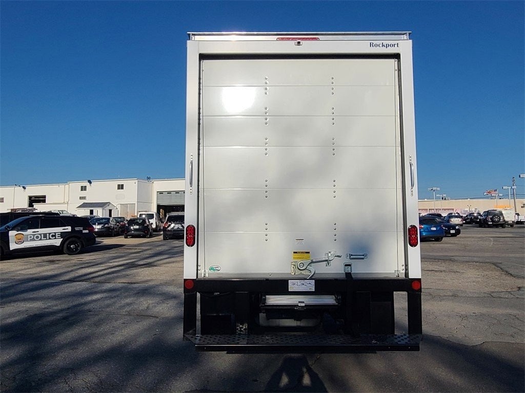 2024 Ford E-350SD Base Cutaway