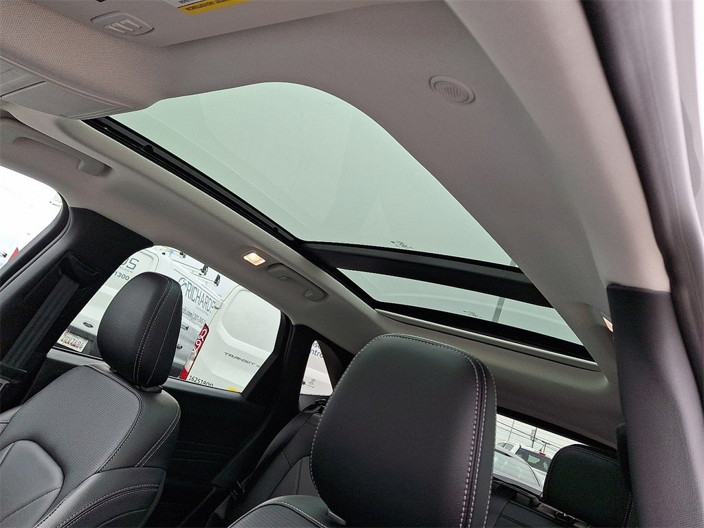 2025 Ford Escape Plug-In Hybrid Base