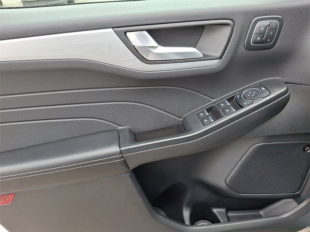 2025 Ford Escape Plug-In Hybrid Base