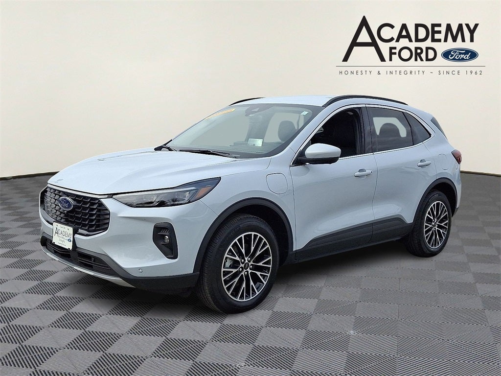 2025 Ford Escape Plug-In Hybrid Base