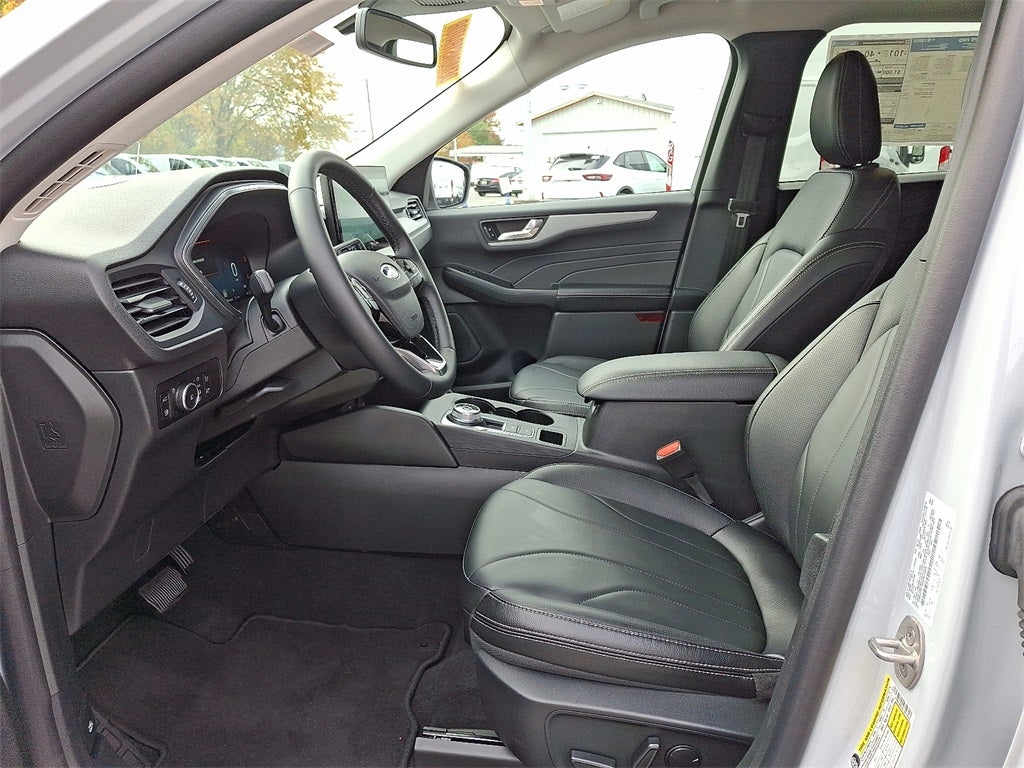 2025 Ford Escape Plug-In Hybrid Base