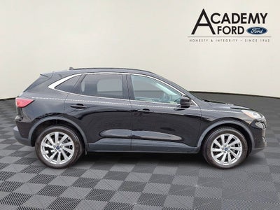 2022 Ford Escape Titanium