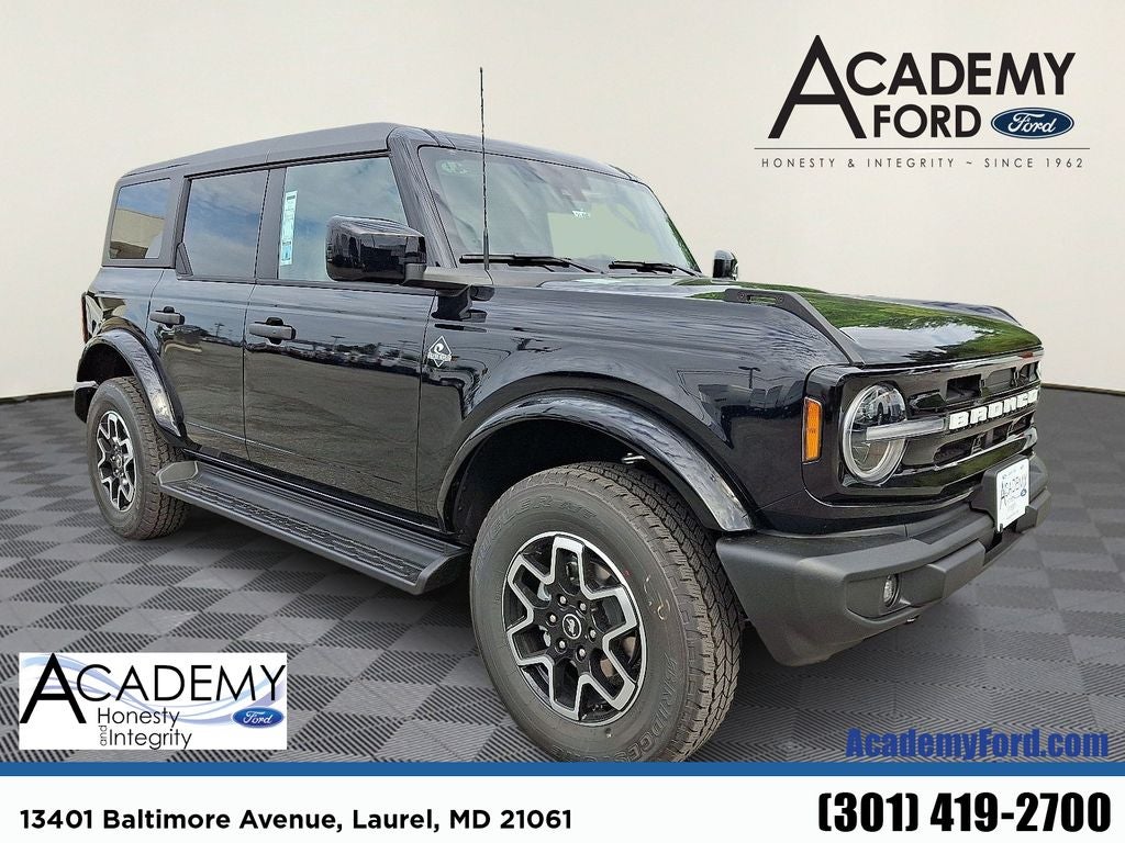 2026 Ford Bronco Outer Banks