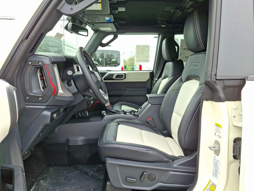 2026 Ford Bronco Outer Banks 60th Anniversary Package