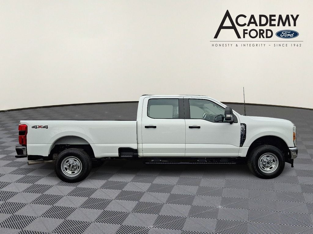 2023 Ford F-350SD XL