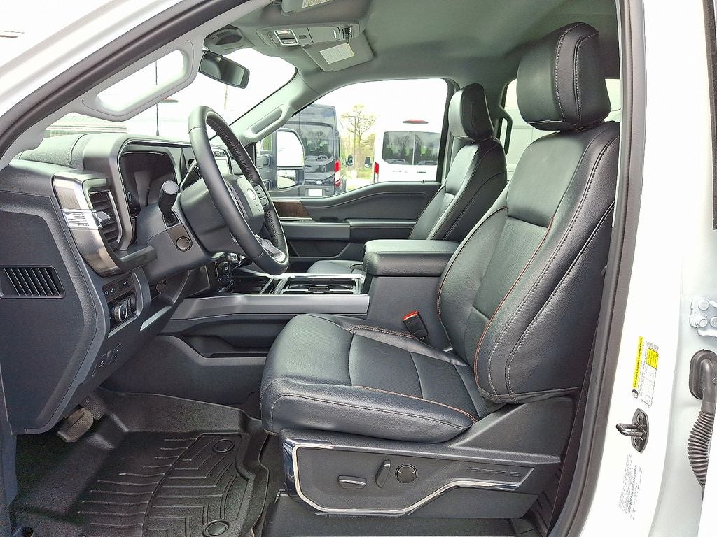 2024 Ford F-350SD Lariat