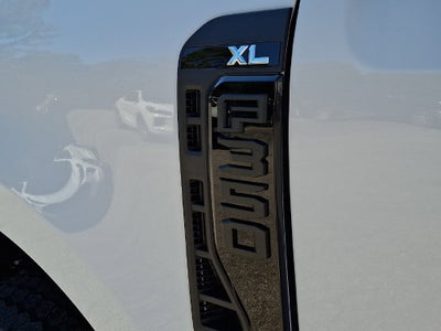 2027 Ford F-350SD XL