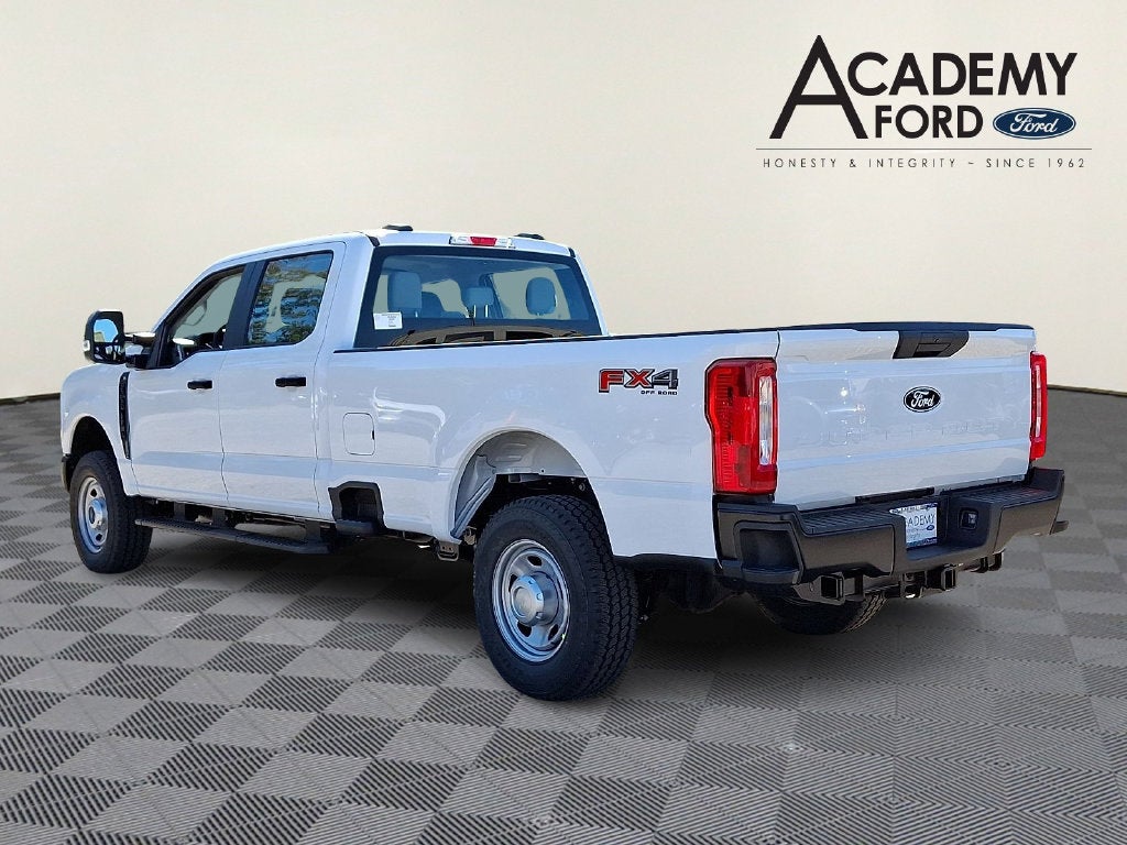 2027 Ford F-350SD XL