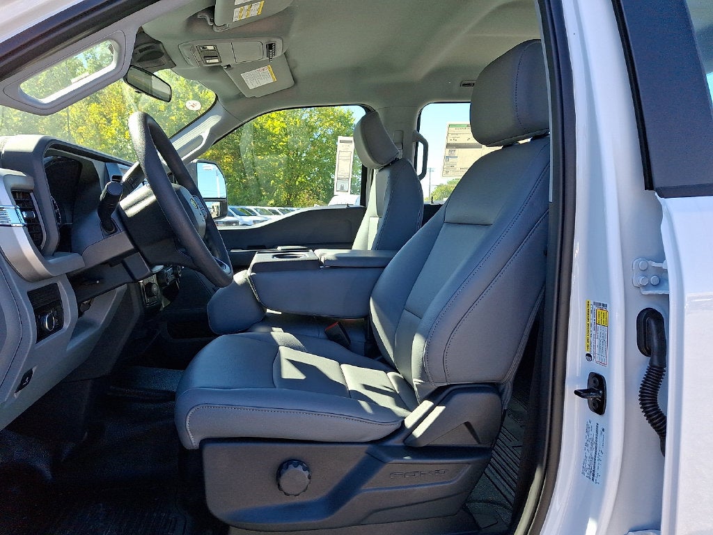 2027 Ford F-350SD XL