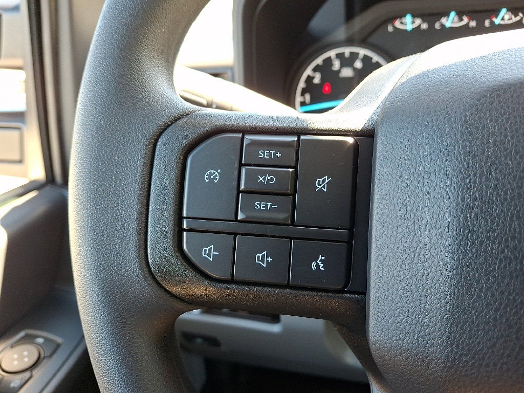 2027 Ford F-350SD XL