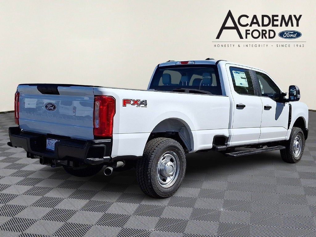 2027 Ford F-350SD XL