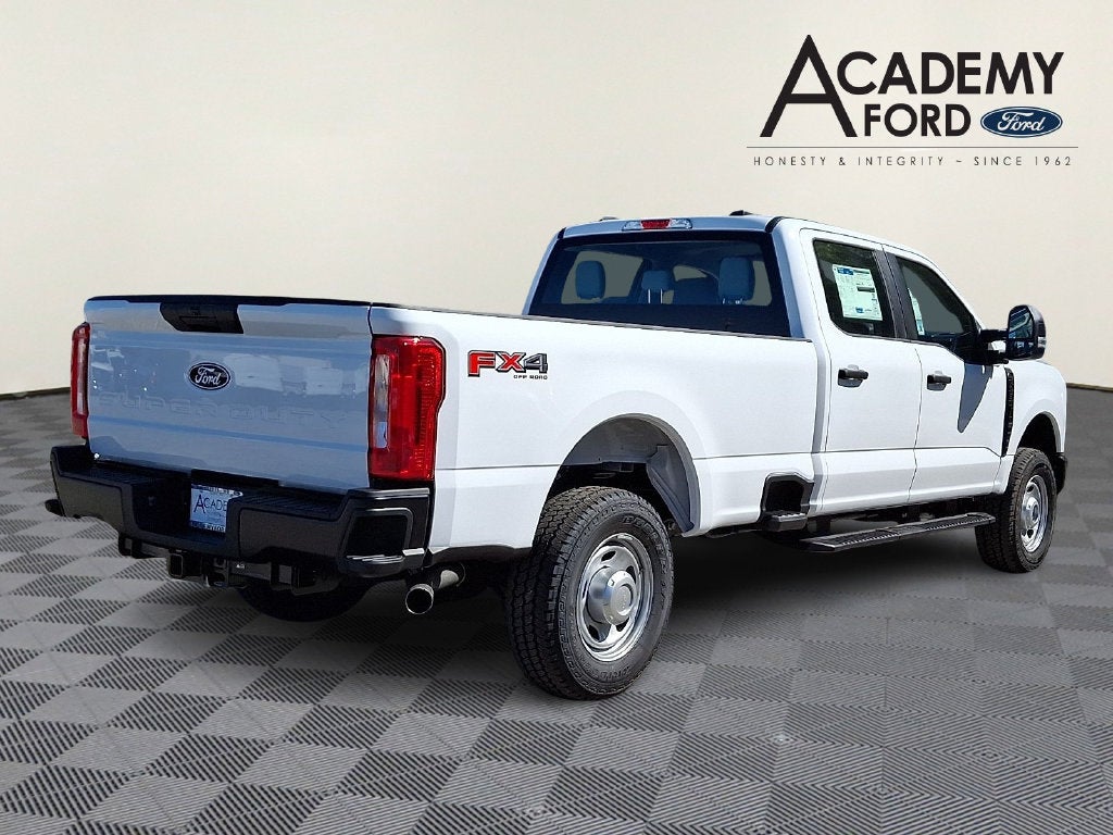 2027 Ford F-350SD XL