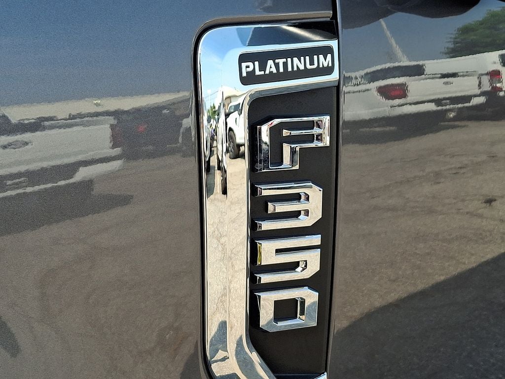 2022 Ford F-350SD Platinum