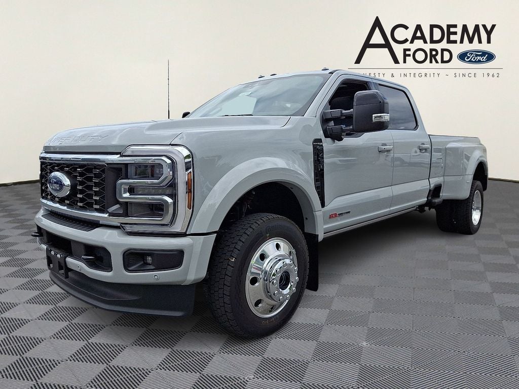 2026 Ford F-450SD Platinum DRW