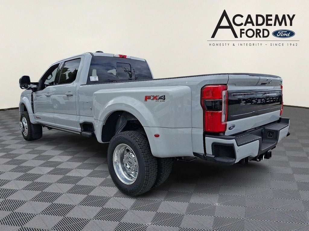2026 Ford F-450SD Platinum DRW