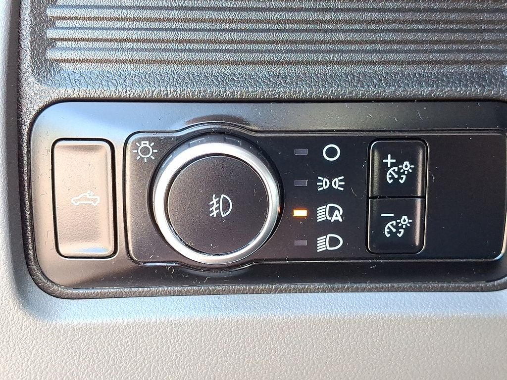 2023 Ford F-350 Super Duty XLT - Photo 25