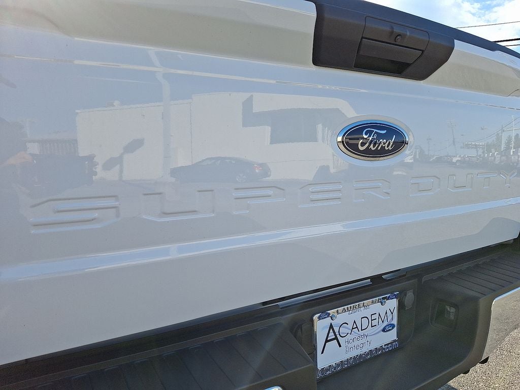 2023 Ford F-350 Super Duty XLT - Photo 30