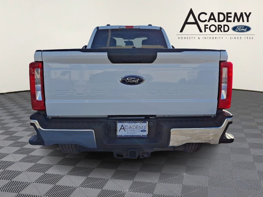 2023 Ford F-350SD XLT