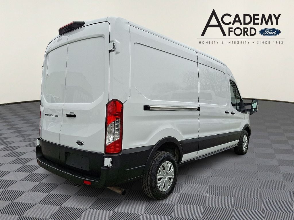 2021 Ford Transit-250 Base