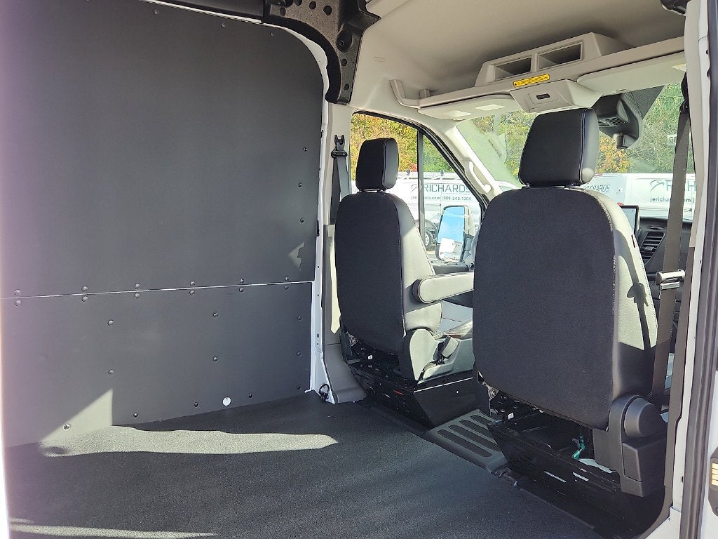 2027 Ford Transit-250 Base