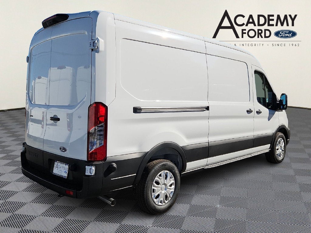 2027 Ford Transit-250 Base