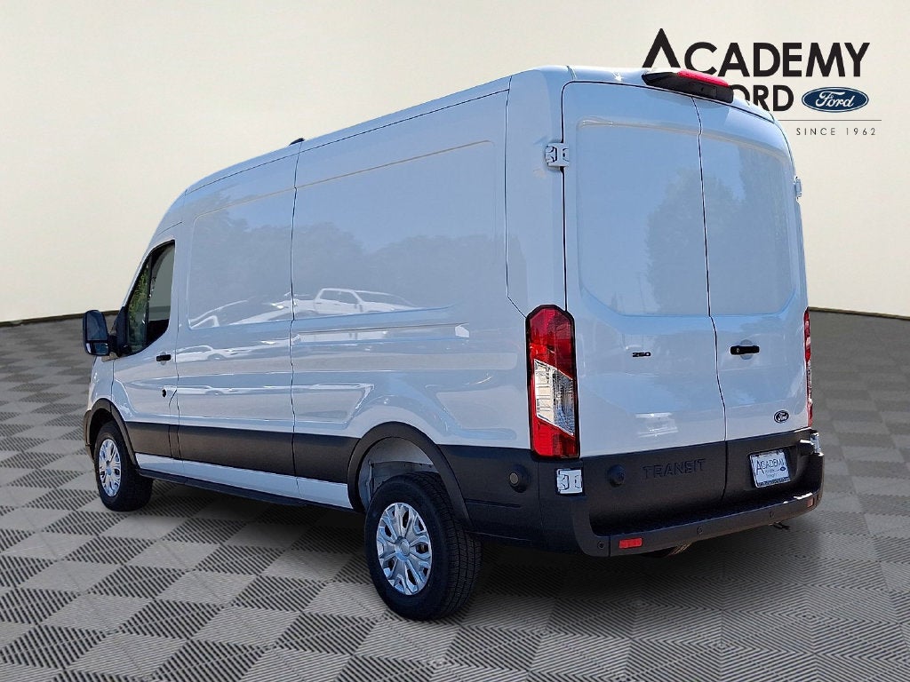 2027 Ford Transit-250 Base