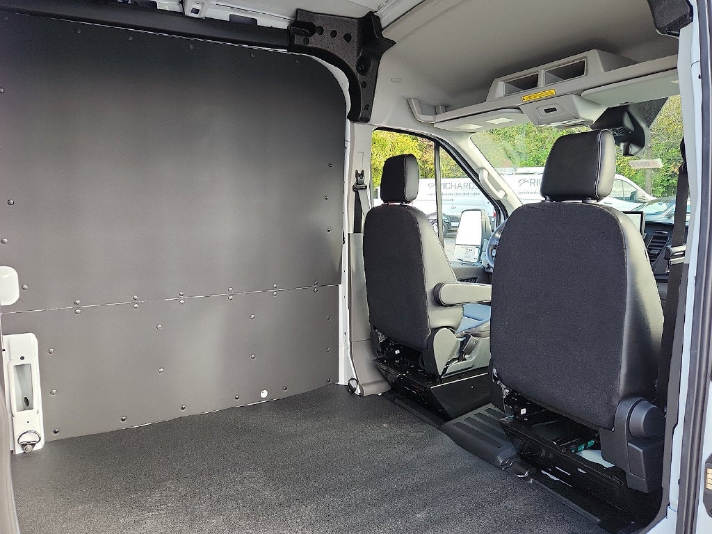 2027 Ford Transit-250 Base
