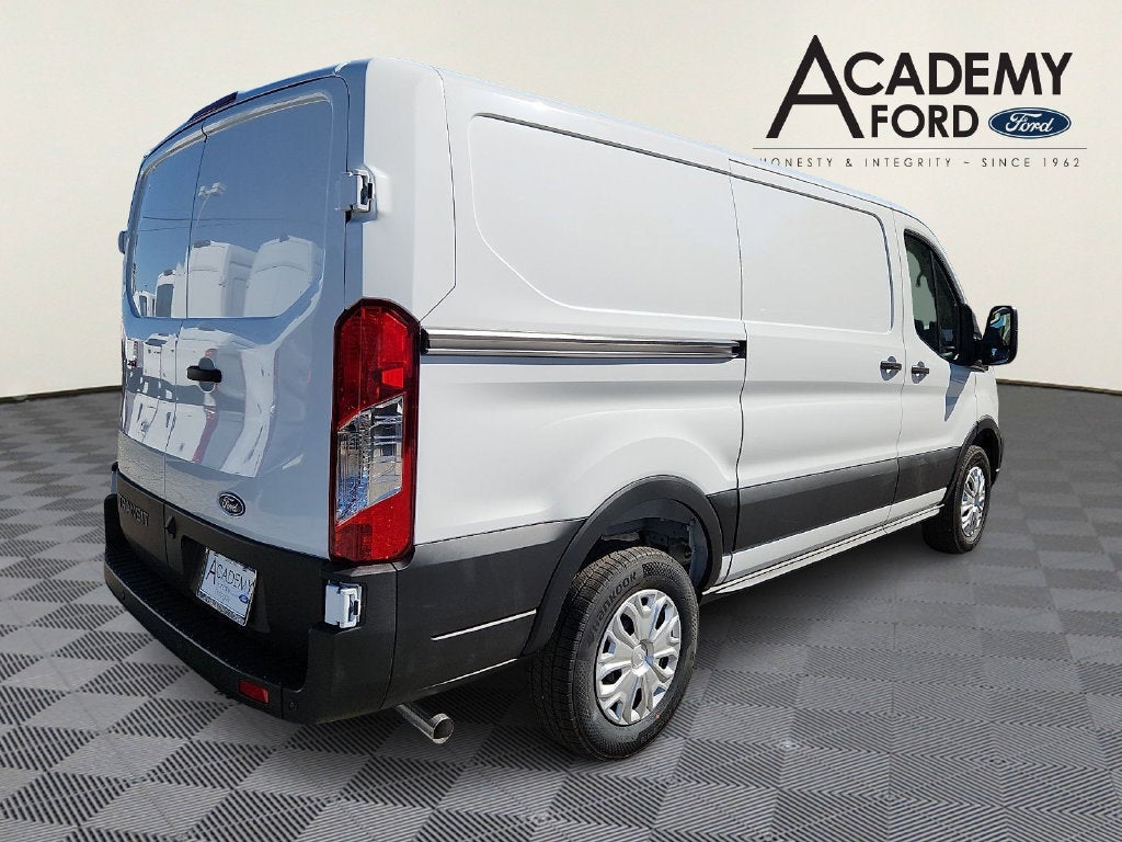 2027 Ford Transit-250 Base