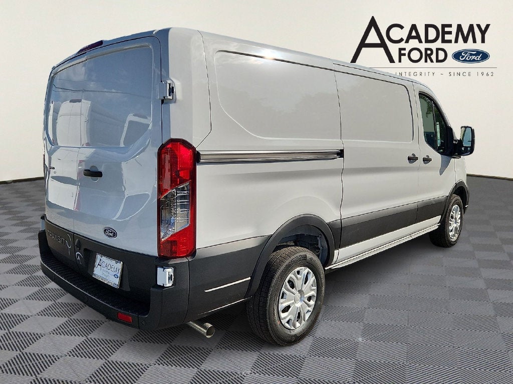 2027 Ford Transit-250 Base