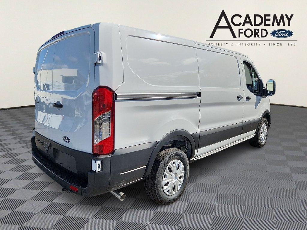 2027 Ford Transit-250 Base