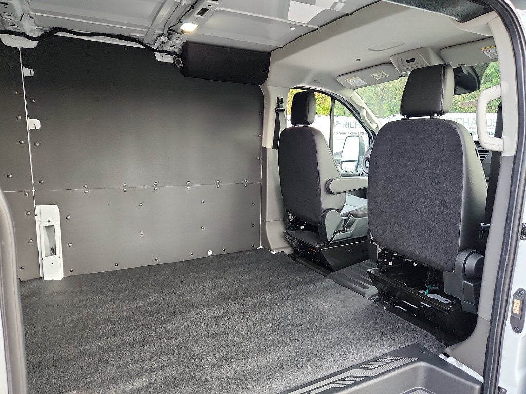 2027 Ford Transit-250 Base