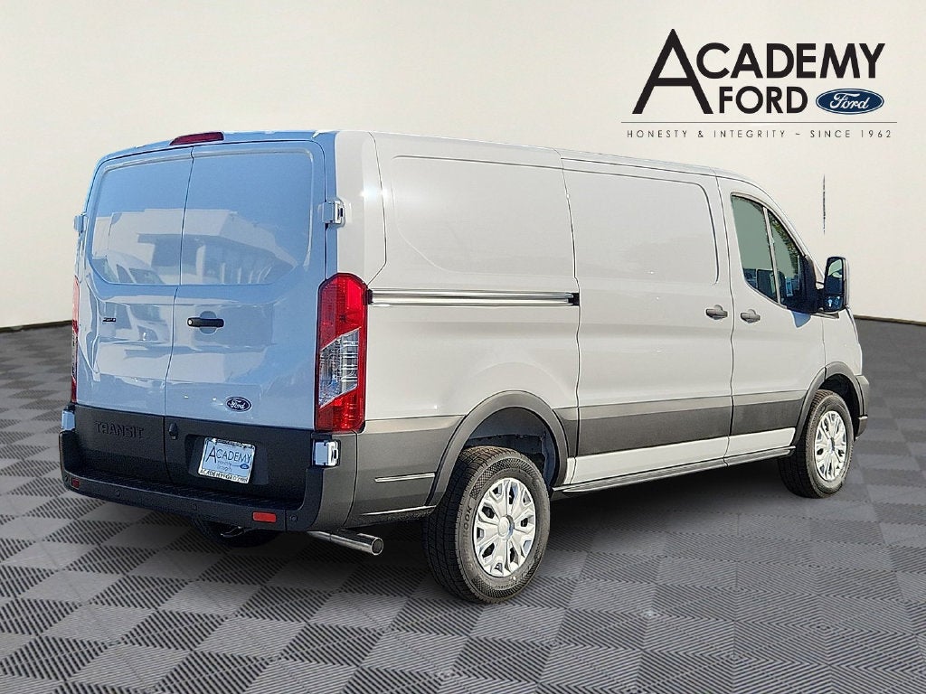 2027 Ford Transit-250 Base